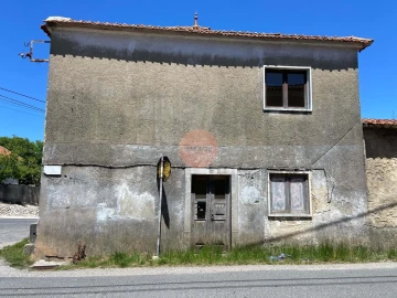 Moradia T3 para Venda em Alvorninha