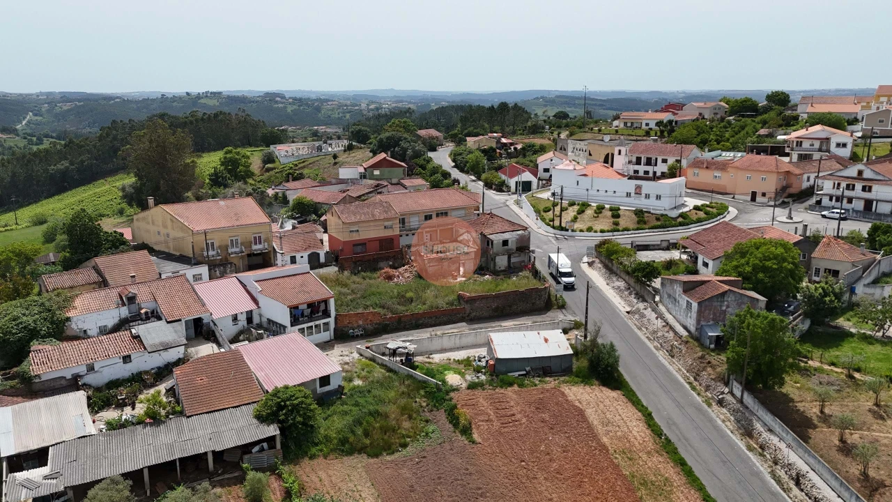 Moradia T3 para Venda em Alvorninha Foto 25