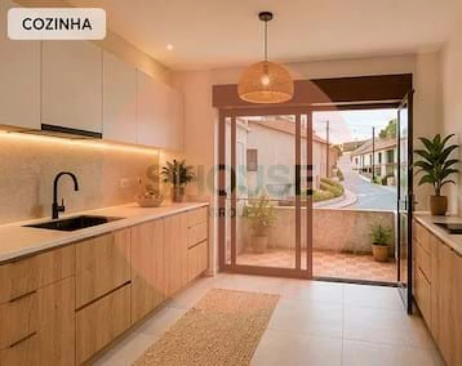 Moradia T3 para Venda em Alvorninha Foto 4