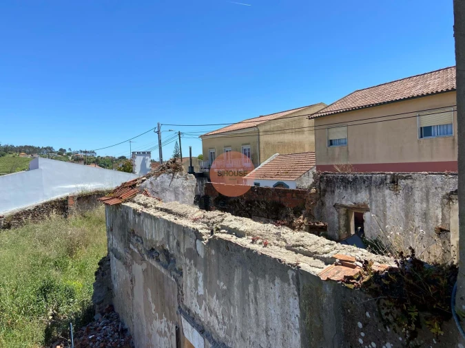 Moradia T3 para Venda em Alvorninha Foto 21