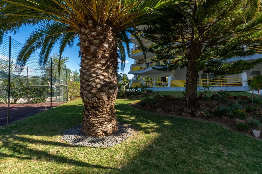 Apartamento T2 para Venda em Quarteira Foto 22