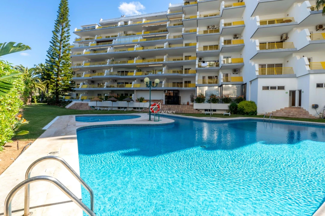Apartamento T2 para Venda em Quarteira Foto 19