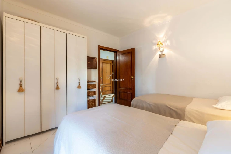 Apartamento T2 para Venda em Quarteira Foto 18