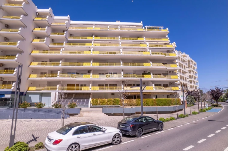 Apartamento T2 para Venda em Quarteira Foto 29