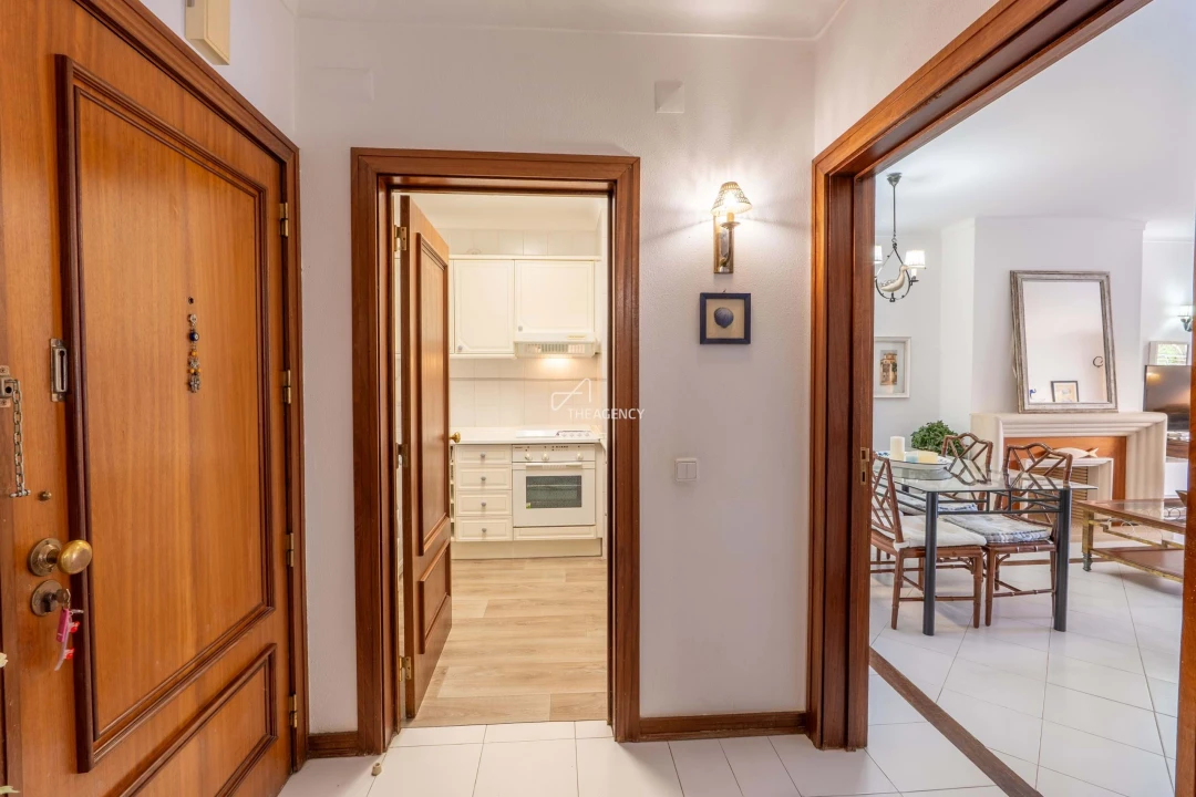 Apartamento T2 para Venda em Quarteira Foto 5