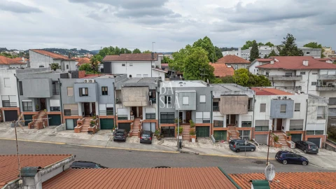 Moradia T3 para Venda em Vila Nova de Famalicão e Calendário