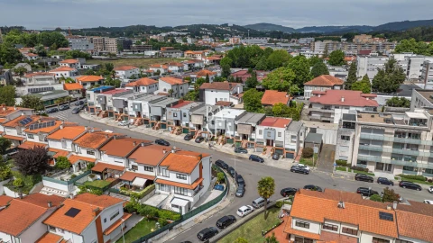 Moradia T3 para Venda em Vila Nova de Famalicão e Calendário