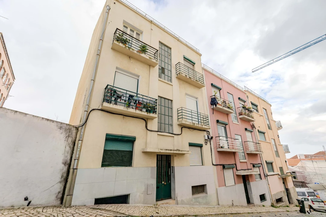 Apartamento T1 para Venda em São Vicente Foto 1