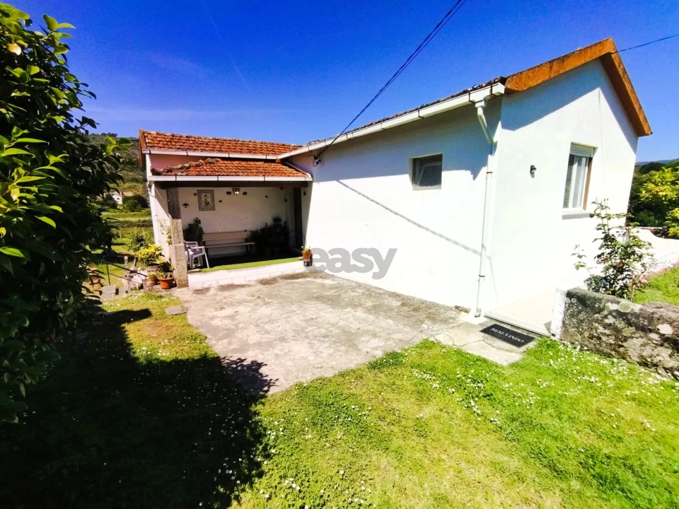 Moradia T2 para Venda em Vilar de Mouros Foto 27