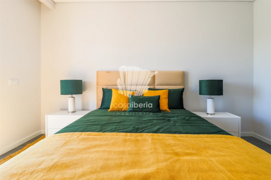 Apartamento T3 para Venda em Quelfes Foto 4