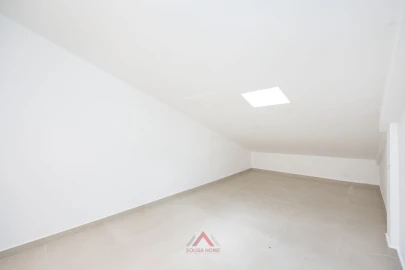 Apartamento T4 para Venda em Leiria, Pousos, Barreira e Cortes