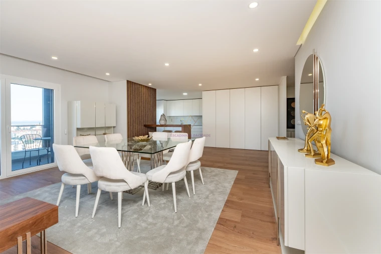Apartamento T4 para Venda em Alverca do Ribatejo e Sobralinho Foto 8