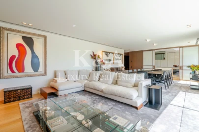 Apartamento T4 para Venda em Aldoar, Foz do Douro e Nevogilde