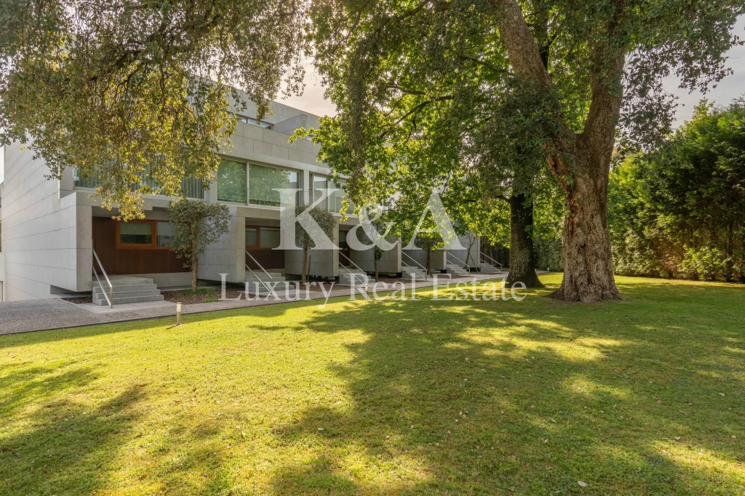 Moradia T4 para Venda em Aldoar, Foz do Douro e Nevogilde Foto 1