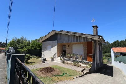 Moradia T3 para Venda em Nogueira do Cravo e Pindelo