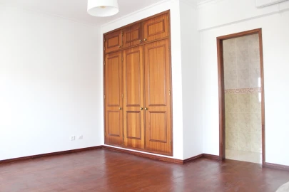 Apartamento T2 para Arrendamento em Alcochete