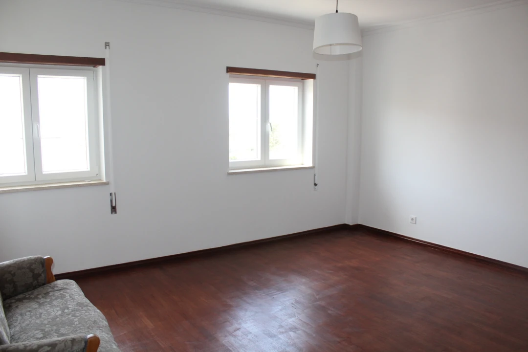 Apartamento T2 para Arrendamento em Alcochete Foto 14