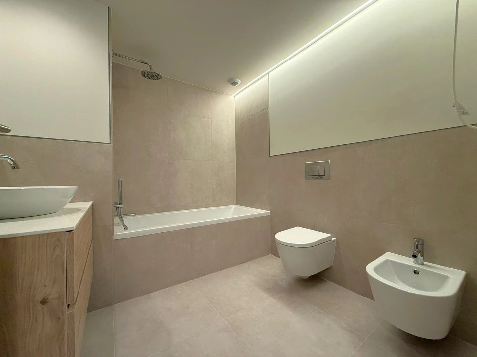 Apartamento T2 para Venda em Ramalde Foto 16