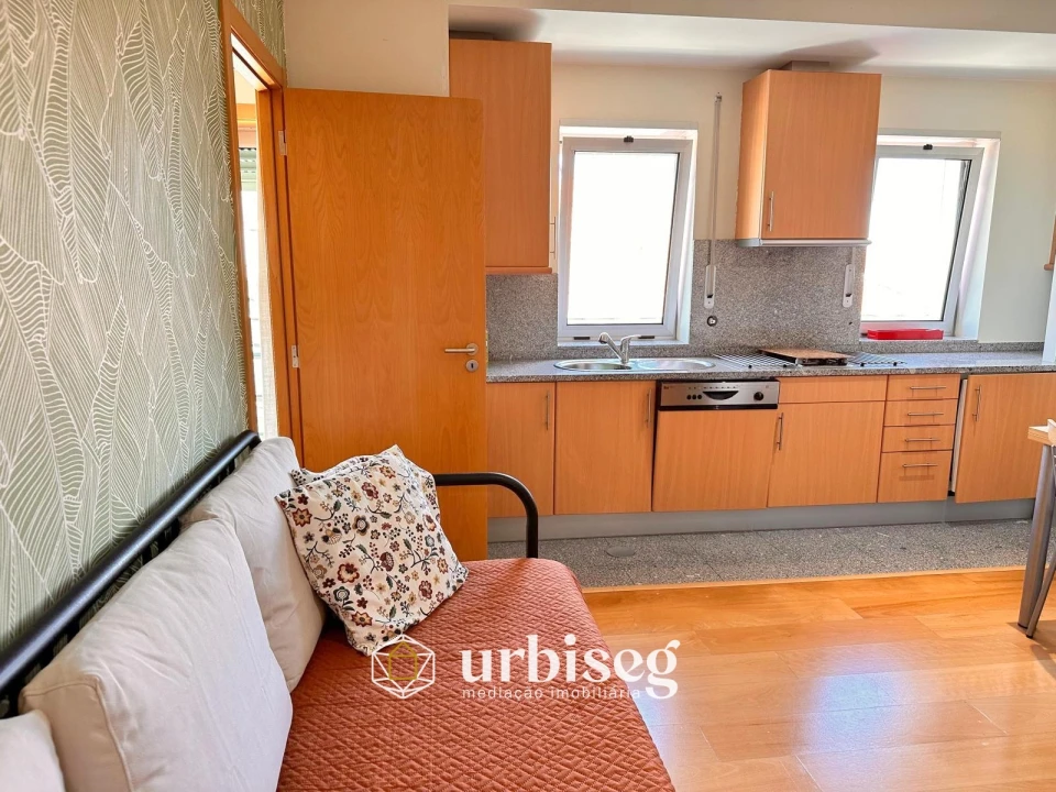 Apartamento T1 para Arrendamento em Buarcos Foto 4