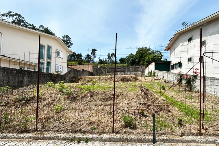 Terreno para Venda em Fornelo e Vairão Foto 4