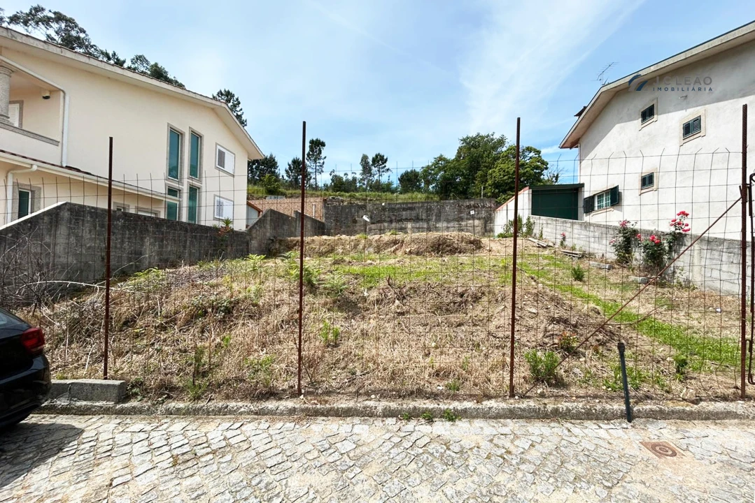 Terreno para Venda em Fornelo e Vairão Foto 3