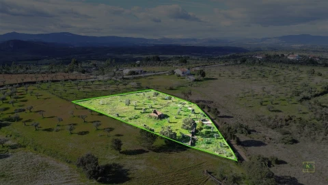 Quinta T0 para Venda em Freixial e Juncal do Campo