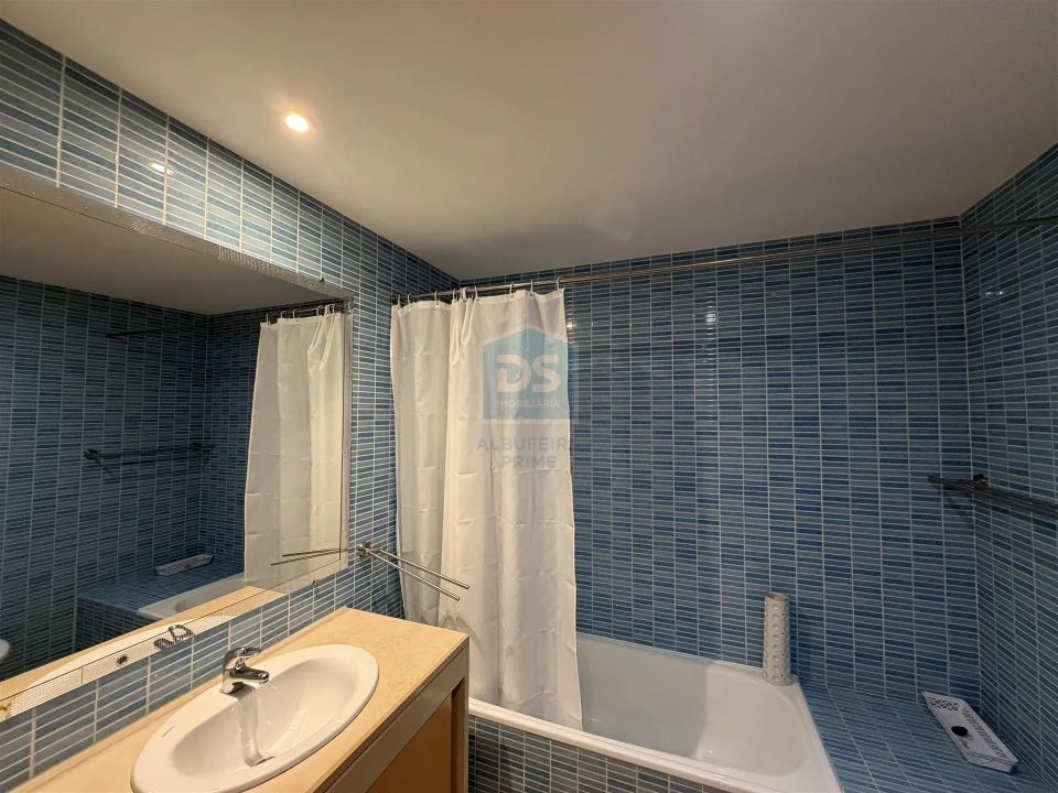 Apartamento T1 para Venda em Albufeira e Olhos de Água Foto 23