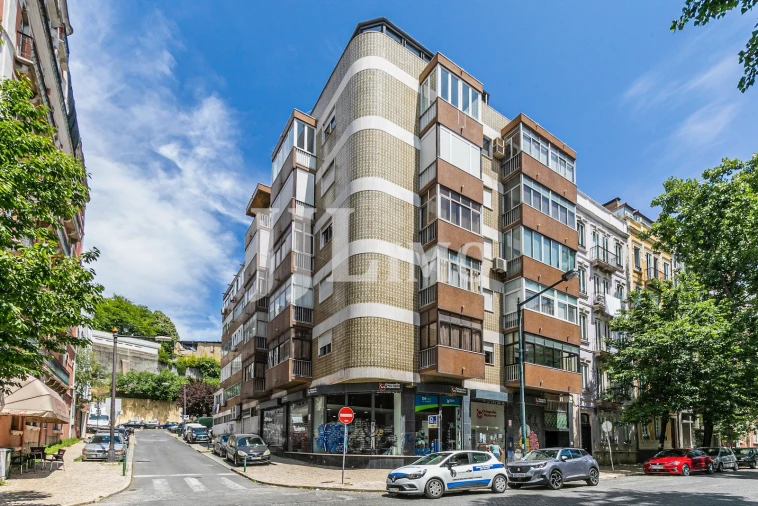 Apartamento T3 para Venda em Santo António Foto 20