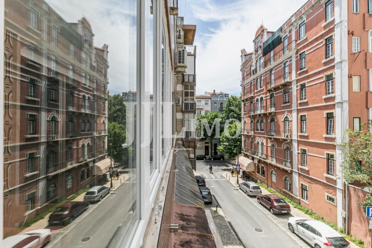 Apartamento T3 para Venda em Santo António Foto 15