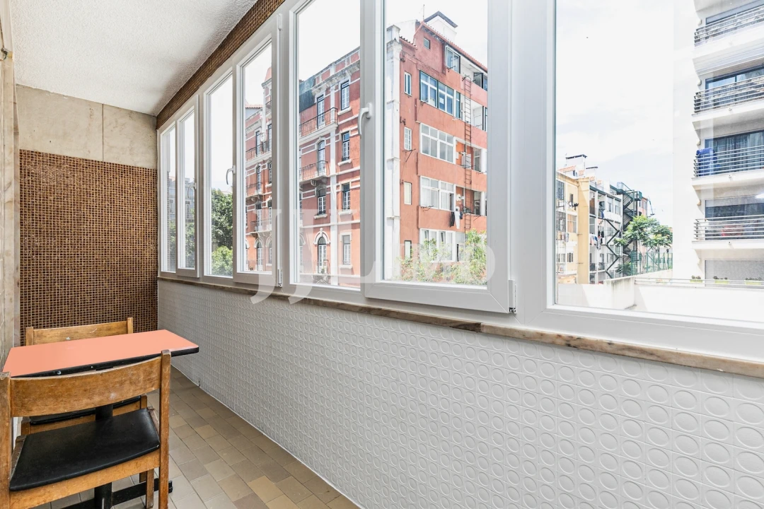 Apartamento T3 para Venda em Santo António Foto 16
