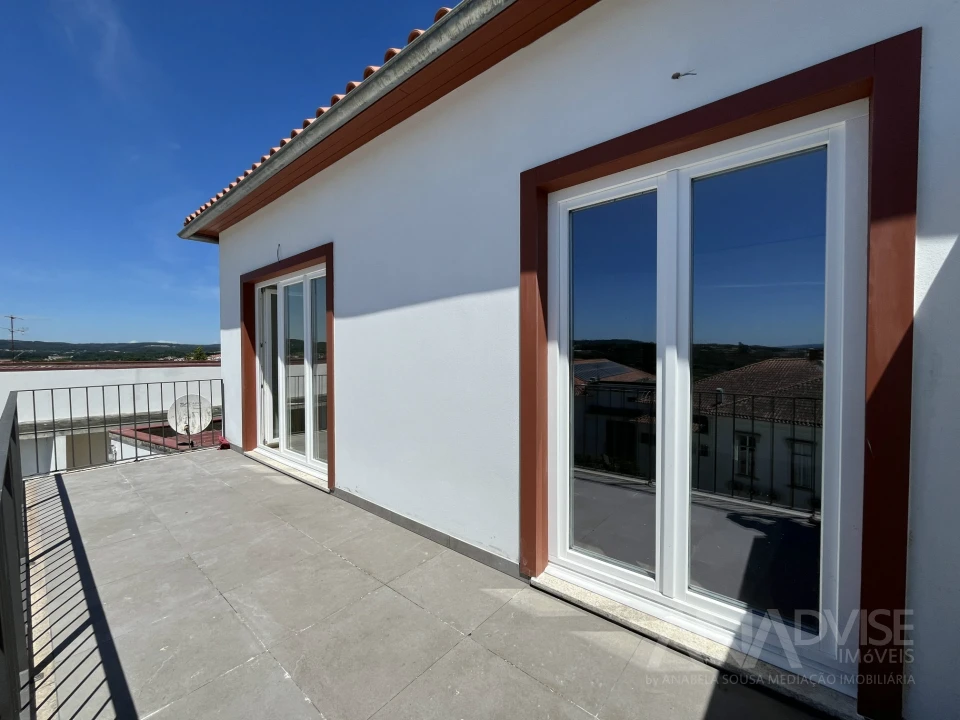 Apartamento T2 para Venda em Viseu Foto 21