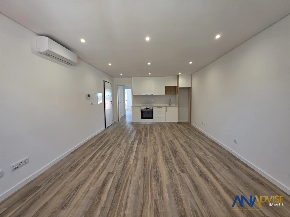 Apartamento T2 para Venda em Viseu Foto 2