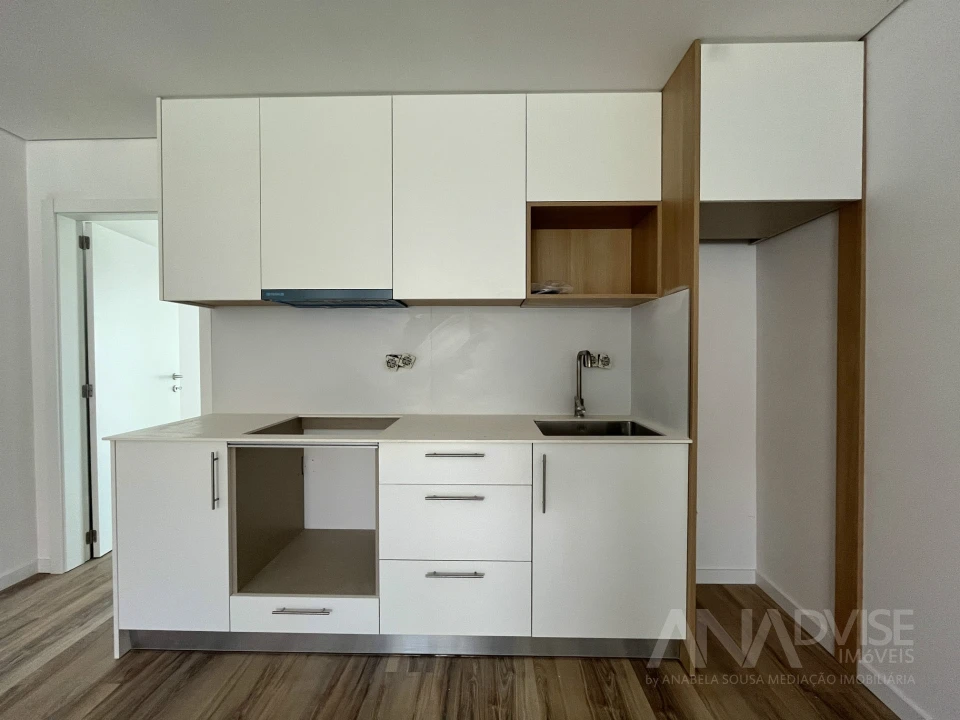 Apartamento T2 para Venda em Viseu Foto 6