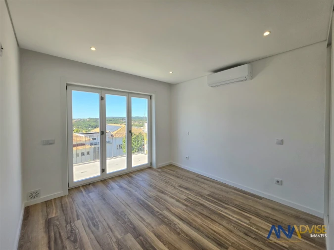 Apartamento T2 para Venda em Viseu Foto 10