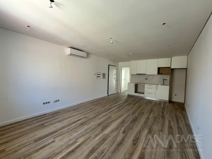 Apartamento T2 para Venda em Viseu Foto 4
