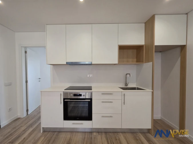 Apartamento T2 para Venda em Viseu Foto 3