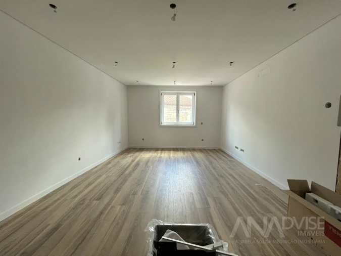 Apartamento T2 para Venda em Viseu Foto 2