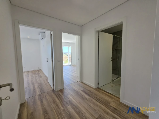 Apartamento T2 para Venda em Viseu Foto 9
