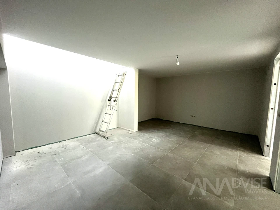 Apartamento T4 para Venda em Rio de Loba Foto 6