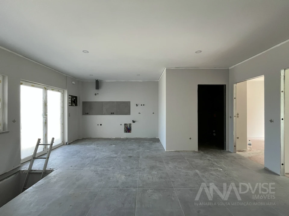 Apartamento T4 para Venda em Rio de Loba Foto 2