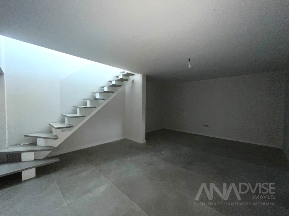 Apartamento T4 para Venda em Rio de Loba Foto 16