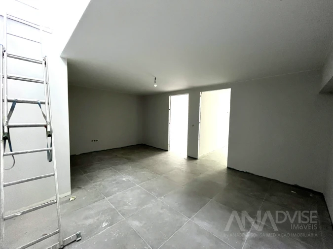 Apartamento T4 para Venda em Rio de Loba Foto 4