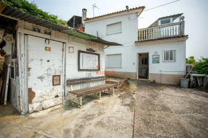 Moradia T2 para Arrendamento em Alcanena e Vila Moreira