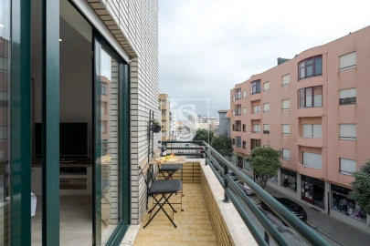 Apartamento T1 para Venda em Aver-O-Mar, Amorim e Terroso