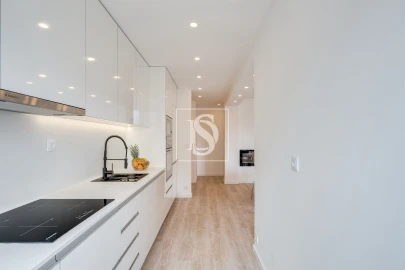 Apartamento T1 para Venda em Aver-O-Mar, Amorim e Terroso