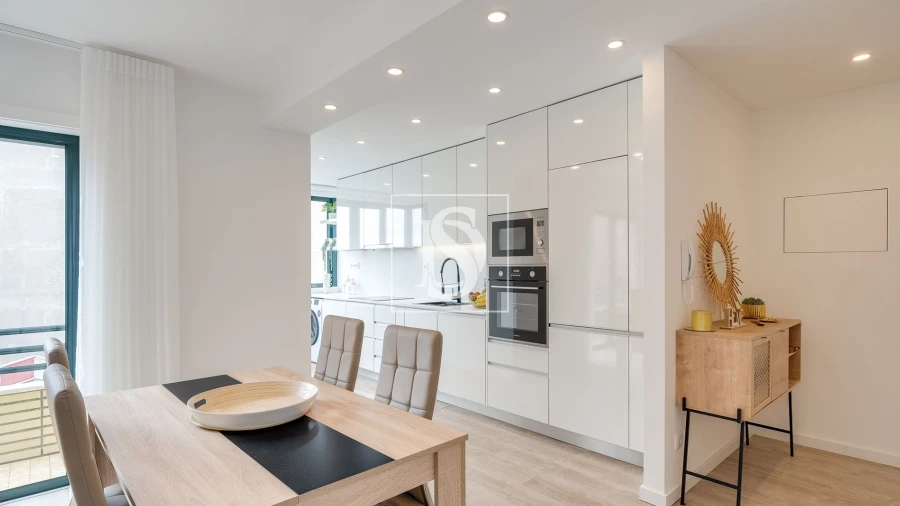 Apartamento T1 para Venda em Aver-O-Mar, Amorim e Terroso