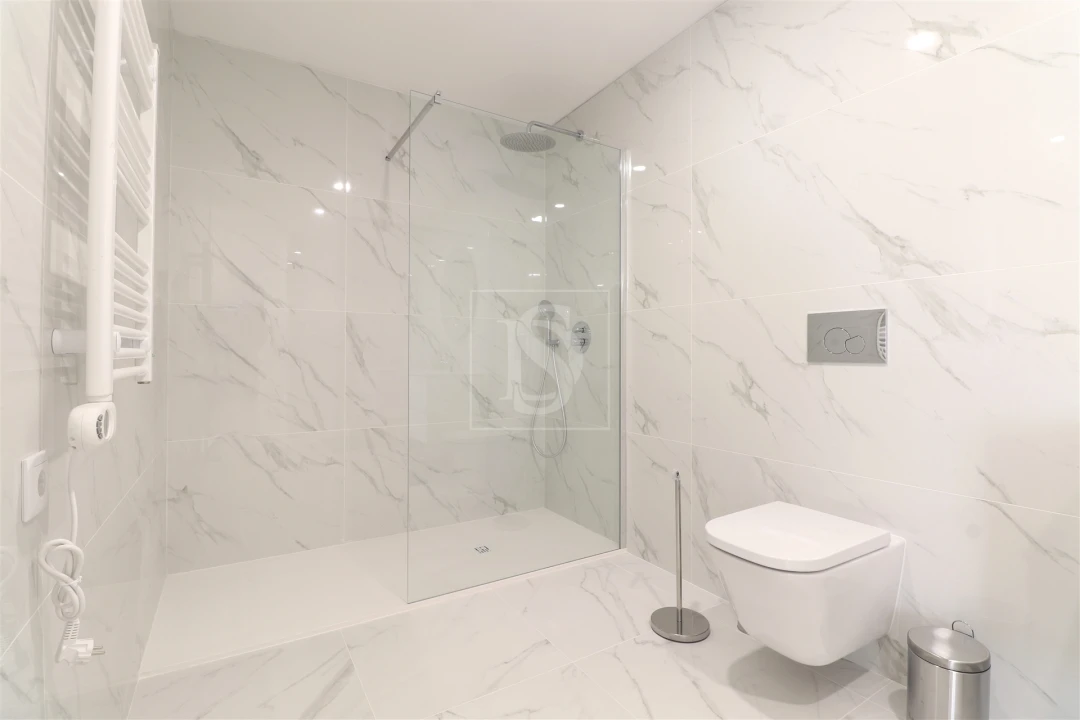 Apartamento T1 para Arrendamento em Barcelinhos Foto 13