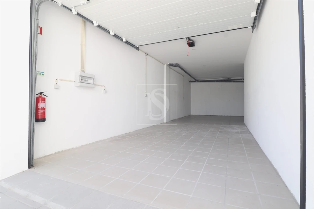 Apartamento T1 para Arrendamento em Barcelinhos Foto 17