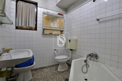 Moradia T6 para Venda em Paranhos
