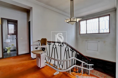 Moradia T6 para Venda em Paranhos